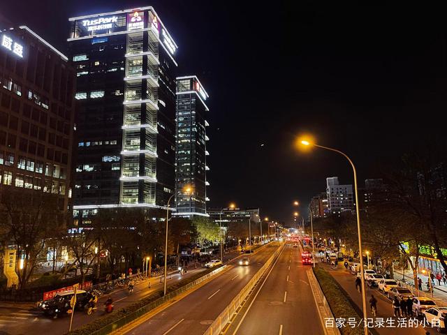 苹果12普通版夜景图片苹果手机12系列最新价格